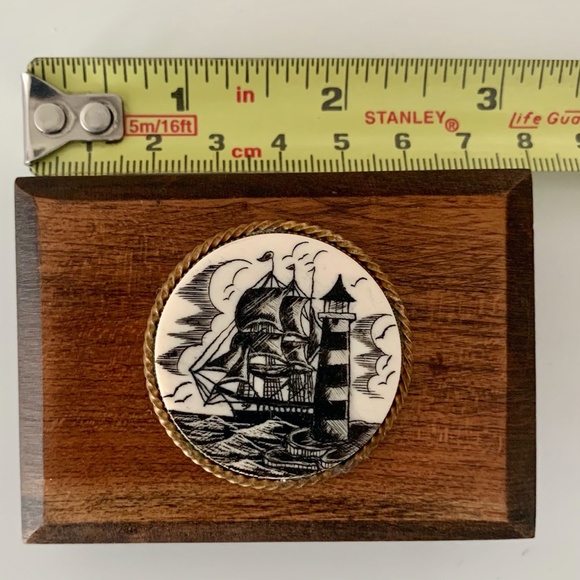 Vintage SCRIMSHAW Etched Nautical Ship Boat Belt Buckle Wood RARE Style 3" x 2" - Picture 10 of 11